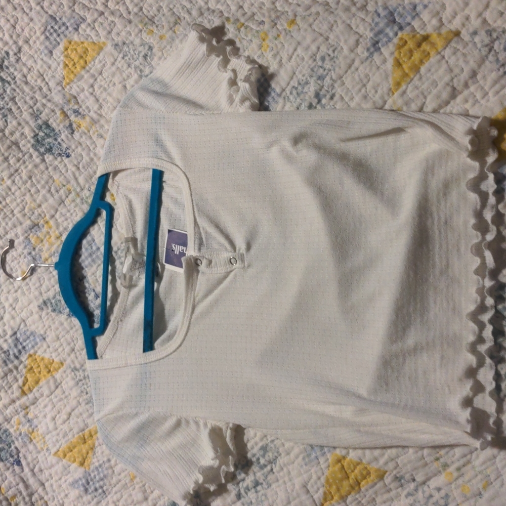 White crop top snap button lettuce hem brand new